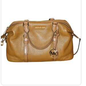Michael Kors shoulder or crossbody